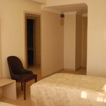Suix Lara Hotel