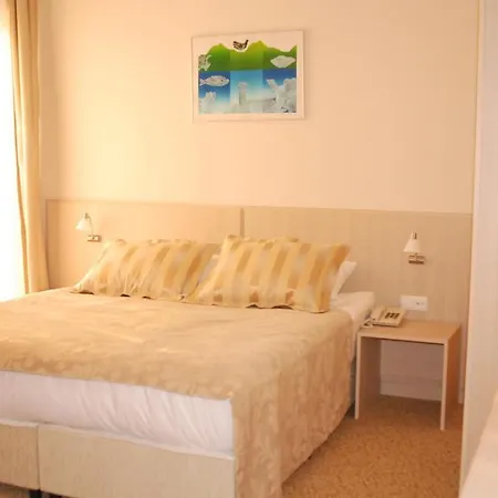 Suix Lara Hotel