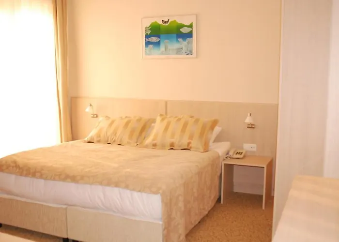 Suix Lara Hotel