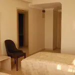 Suix Lara Hotel