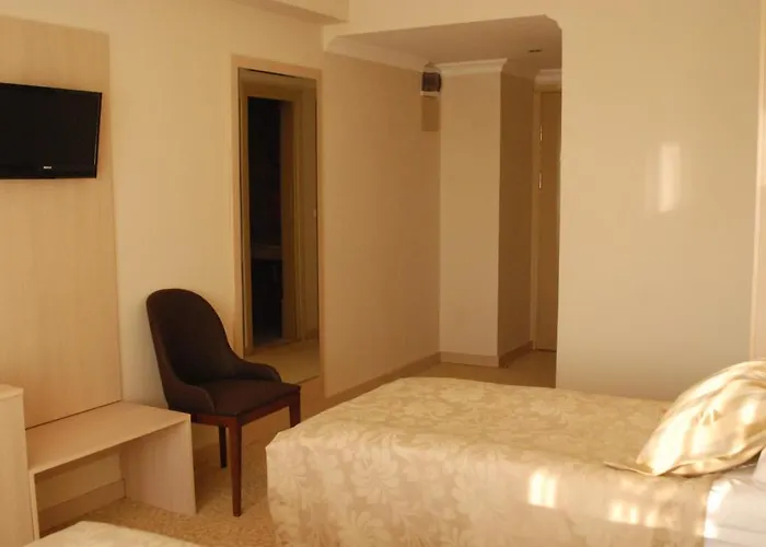 Suix Lara Hotel