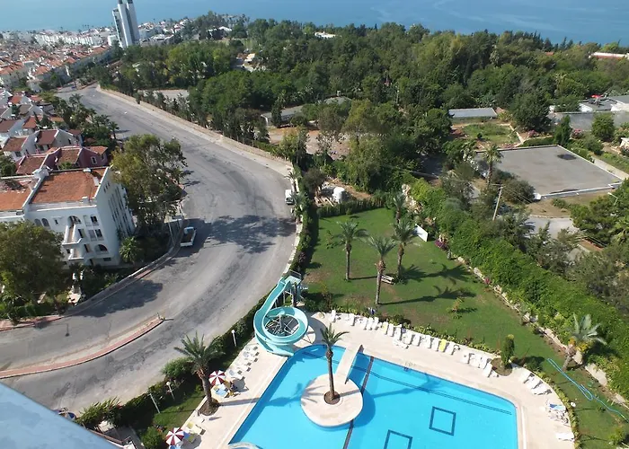 Suix Lara Hotel 4*