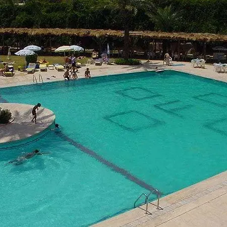 Suix Lara Hotel 4*